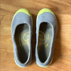 Keen Gray and lime green sporty Slip-ons